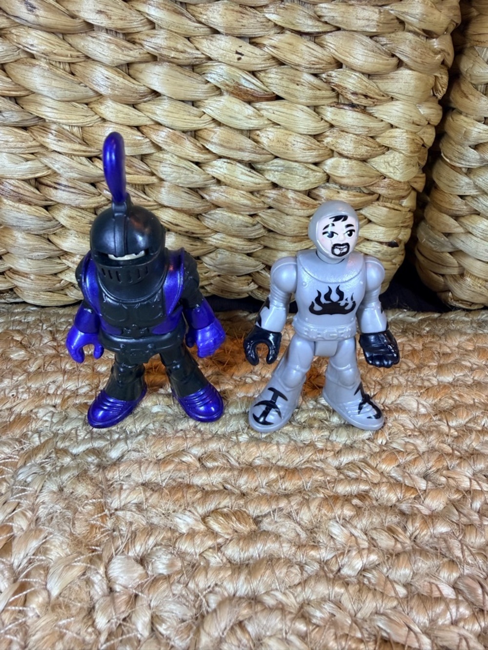 Fisher-Price Imaginext Eagle Talon Purple Dark Knight and Medieval Castle Knight